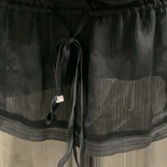 White House Black Market Embroidered Cut Out Sleeve Tie Waist Blouse Size XS - Picture 4 of 12